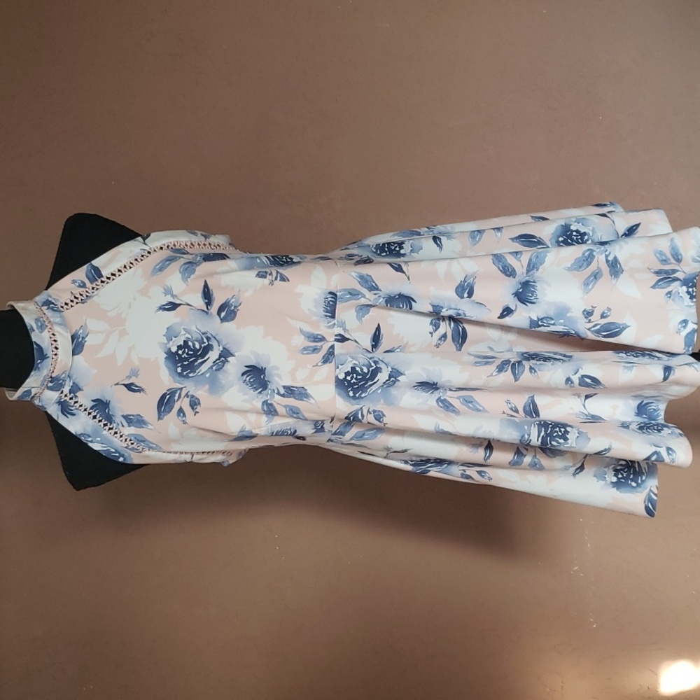 B. Darlin Floral Sleeveless Dress Size 13/14